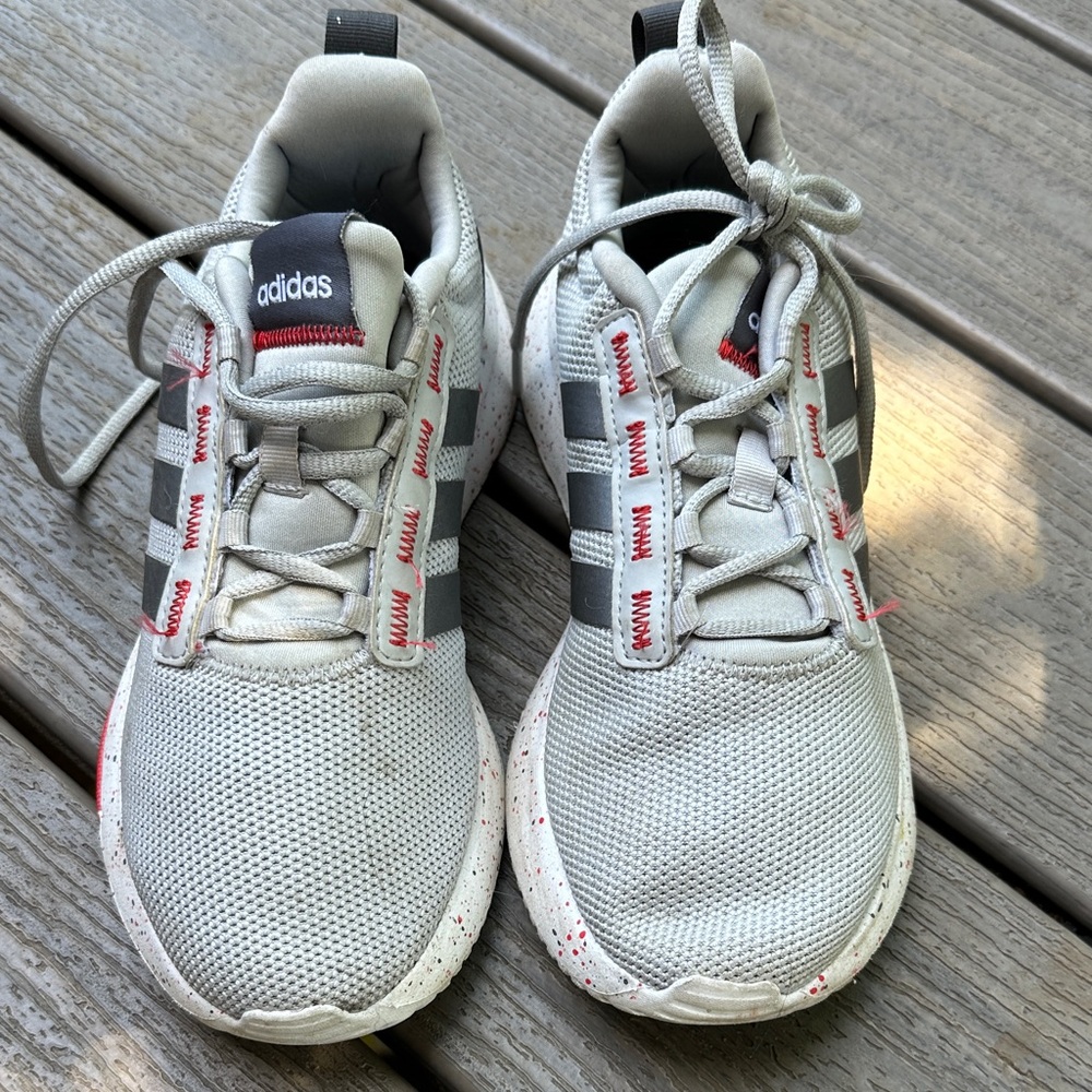 Adidas Kids Sneakers in Gray with Red Details Size 4.5 Youth